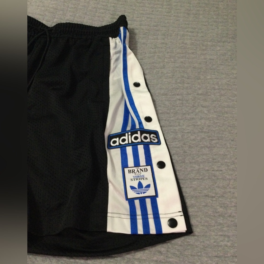 Adidas Women’s Original Mesh Shorts - Picture 2 of 7